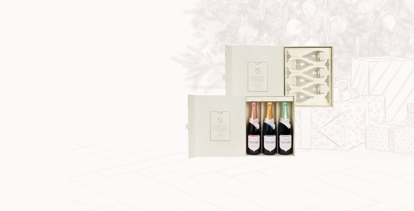 The Christmas Case & Glasses Set